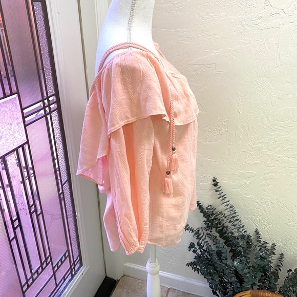 William Rast, Cold Shoulder Ruffle Tassel Top XL🆕 - Picture 5 of 8